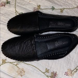 🕸🙇‍♀️Adam tucker me too black padded flats